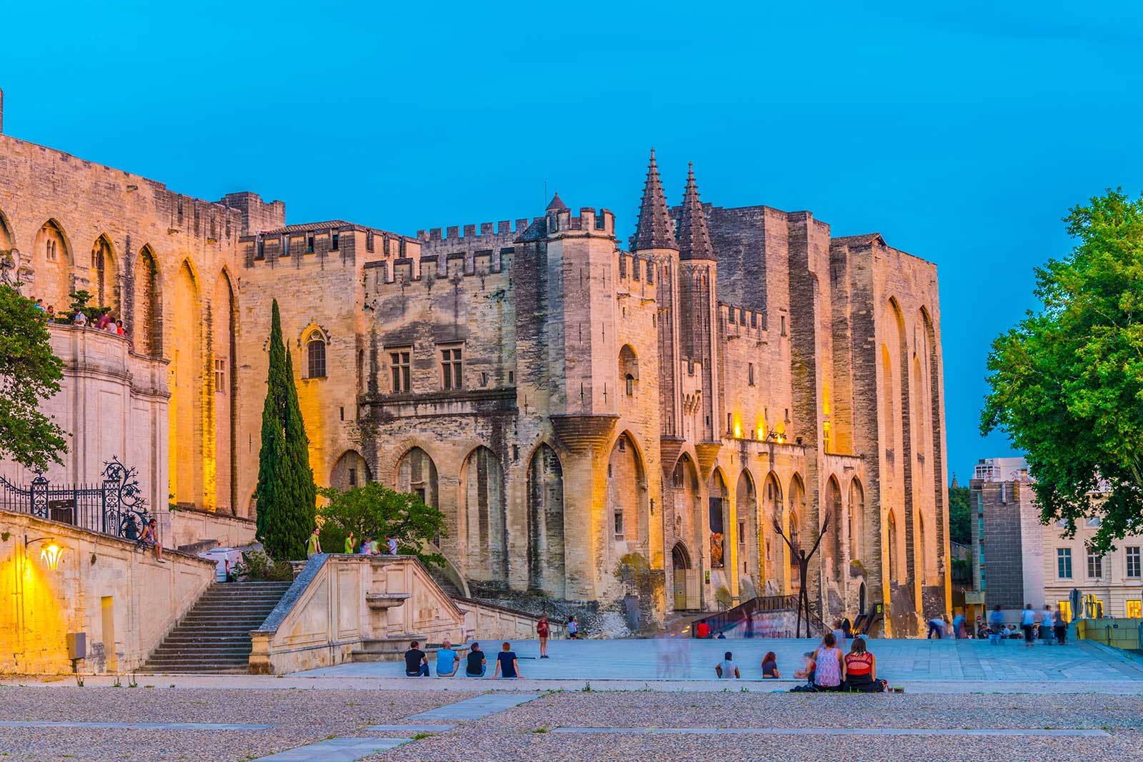 Palais des Papes in nearby Avignon is a remarkable reminder of the Avignon Papacy of 1309 to 1376. 