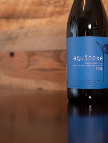 Horizontal image of bottle of 2020 Maxime Graillot Domaine des Lises Equis "Equinoxe" Crozes-Hermitage ©Kevin Day/Opening a Bottle