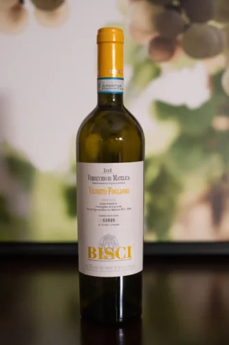 Bisci 2020 "Vigneto Fogliano" Verdiccio di Matelica - a white wine from Marche, Italy