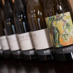 The wines of Cantina Kurtatsch, including "AMOS" white blend.