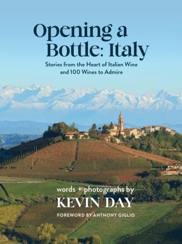 Opening a Bottle: Italy (Book)