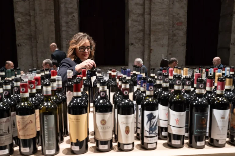 Sommelier service at the Chianti Classico Collection in February 2026