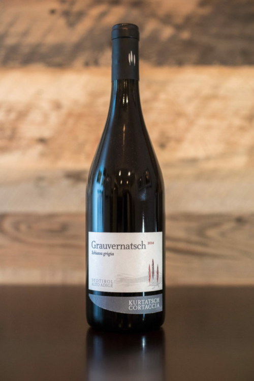 2014 Kellerei Kurtatsch Grauvernatsch / 2014 Cantina Cortaccia Schiava Grigia. ©Kevin Day/Opening a Bottle