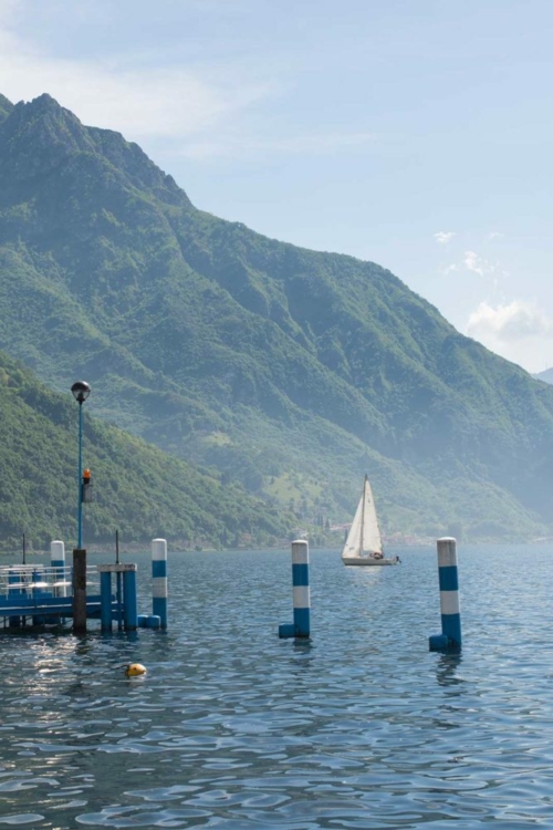 While one of the smaller of the lakes in the Italian Lake District, Lake Iseo has a subtle effect on the vineyards of nearby Franciacorta.